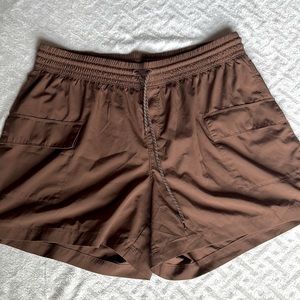 Women’s Old Navy Active Stretch Tech Cargo Shorts